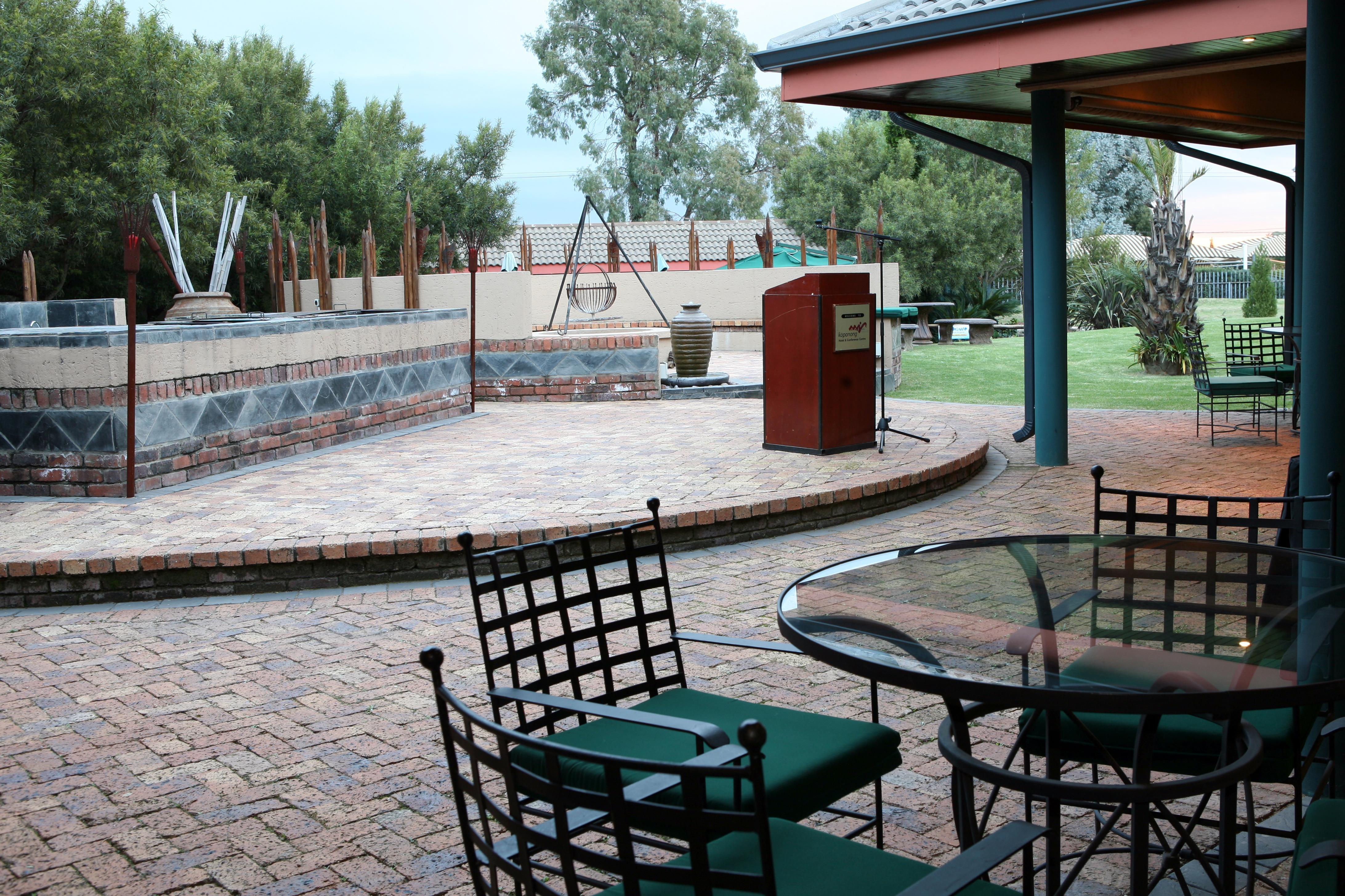 Aha Kopanong Hotel & Conference Centre Benoni Exterior photo