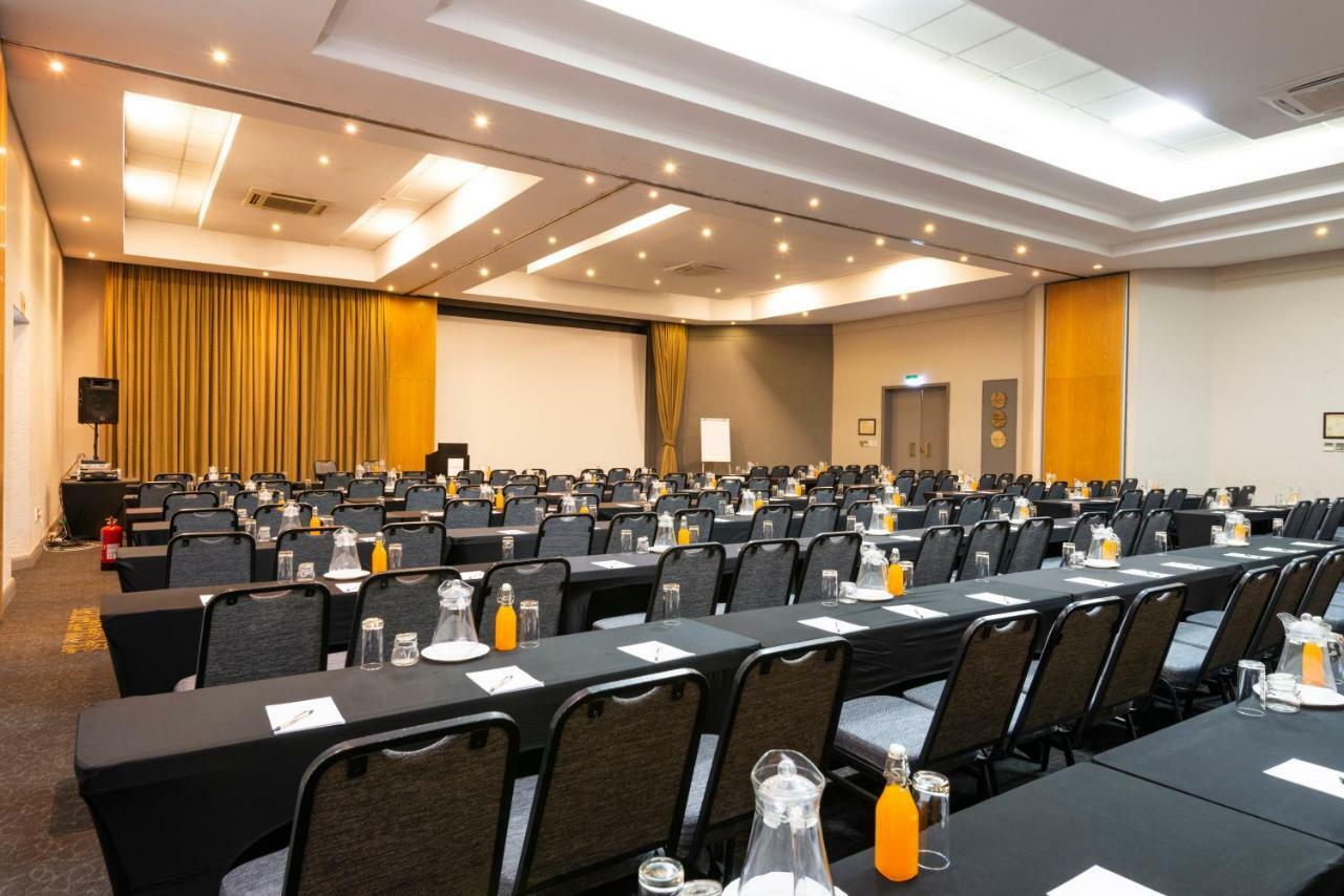Aha Kopanong Hotel & Conference Centre Benoni Exterior photo